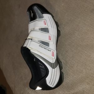 Specialized cycle shoes, Size 41, white/black with red accents